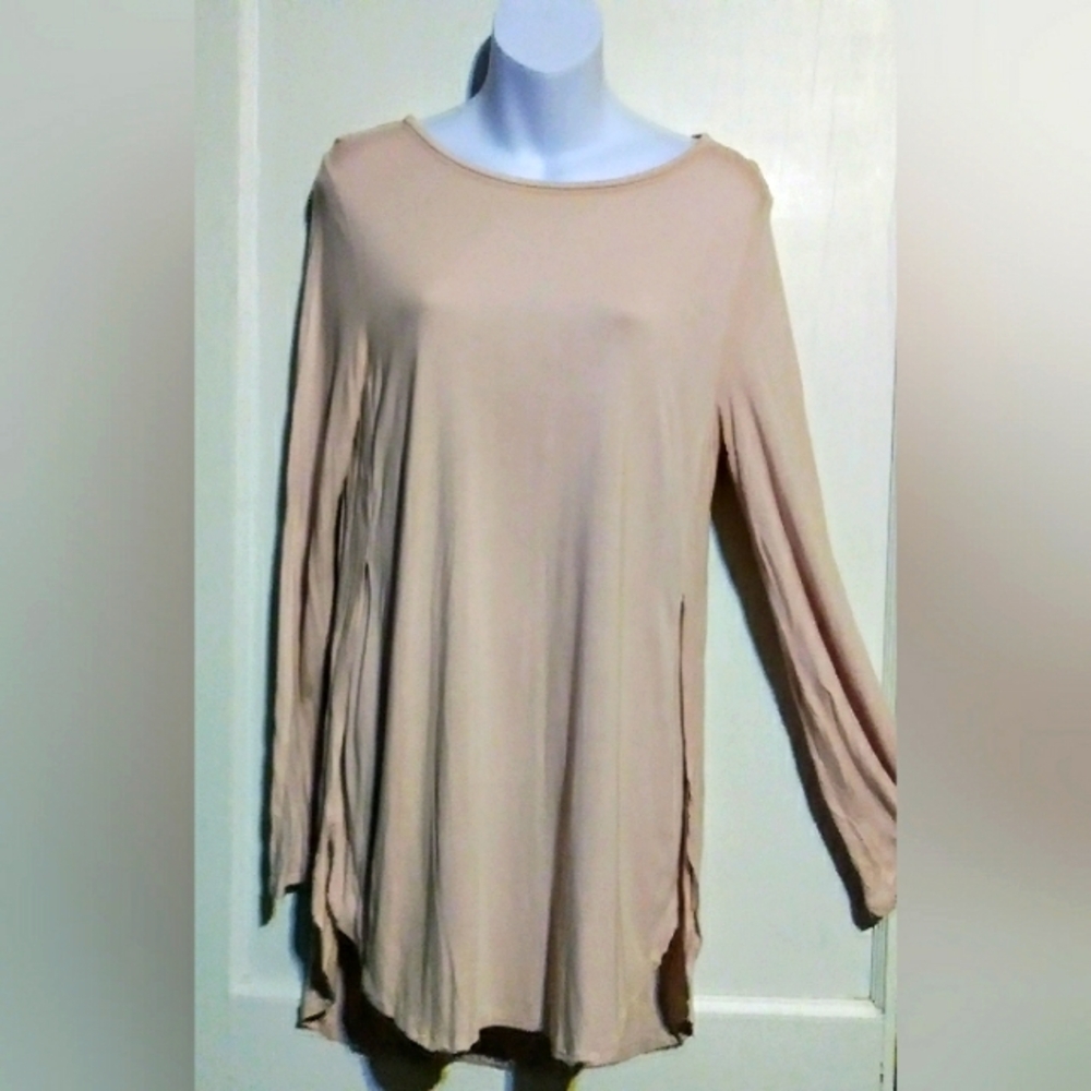 OLD NAVY LADIES PALE PINK LONG SLEEVE TOP